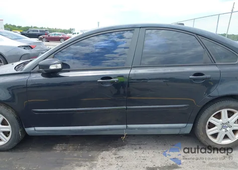 2007 Volvo S40 2.4I z USA, uszkodzony, nr VIN YV1MS382972260828